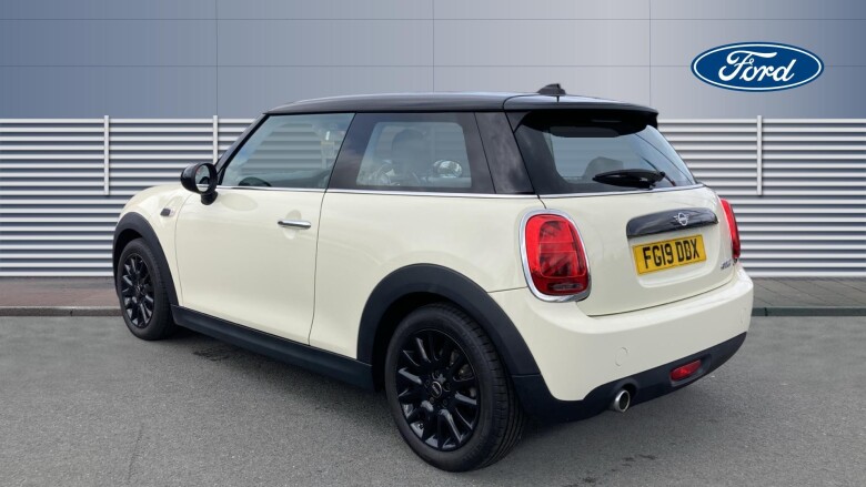 MINI Hatchback 1.5 Cooper Classic II 3dr Petrol Hatchback
